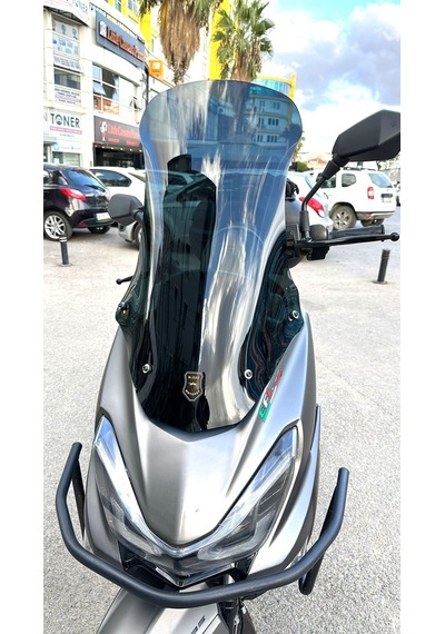 Motocam Küba Newlight 50 Pro Ön Cam 2023-2026 Model 68cm Siyah Renkli 4mm Orta Boylu