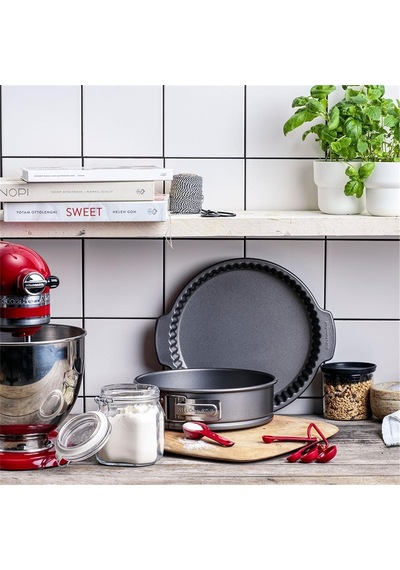 Kitchenaid Gri Tart/kiş Kalıbı 28 Cm Yapışmaz Kaplama İle Kolay Temizlik Ve Dayanıklılık Sunar Diğer