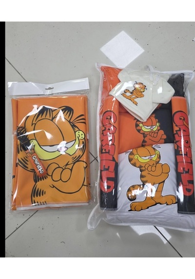Garfield Siyah Süper Set Dörtlü Servis Kılıfı + İkili Yastık Ve Kemer Kılıfı +vites Polar+havlu Set