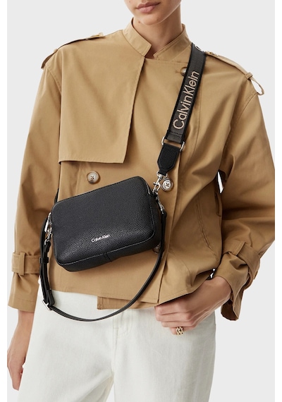 Calvin Klein Logolu Çıkarılabilir Askılı Çanta Lv04f3656gub1 Bayan Çanta Lv04f3656g Ub1 Siyah
