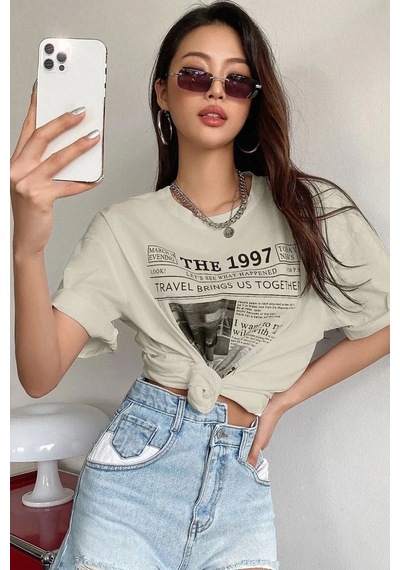 Unisex The 1997 Travel Baskılı Tasarım Tshirt Bej