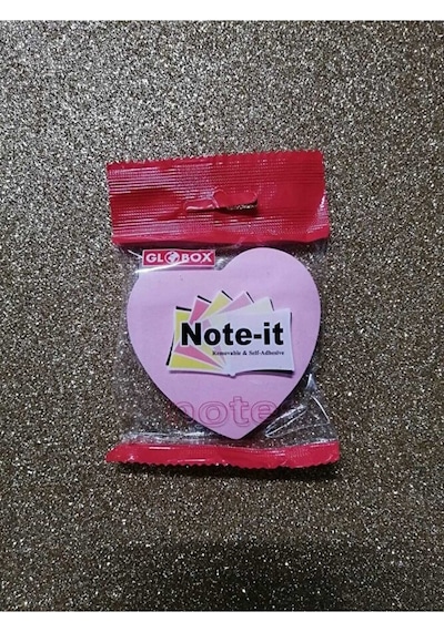 Yapışkanlı Not Kağıdı Kalp Şekilli Pastel Pembe Renk 100 Sayfa