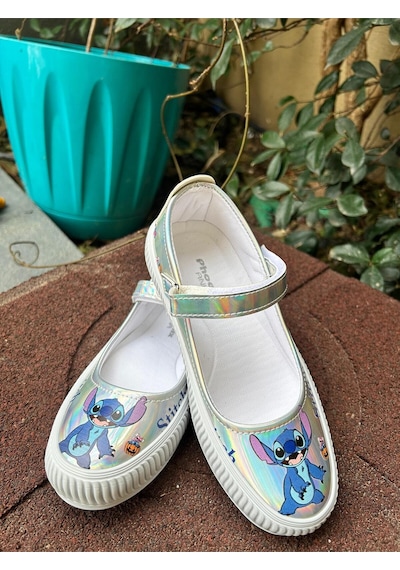 Scarpe Magiche Stitch Kız Çocuk Hologram Parlak Babet Cırtlı Ayakkabı 31-35 Numara Arası Işıksızdır Gümüş Scarpe Magiche Stitch Kız Çocuk Hologram Parlak Babet Cırtlı Ayakkabı 31-35 Numara Arası Işıksızdır Gümüş