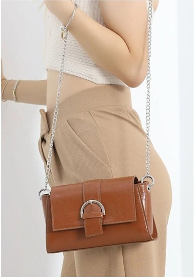 Lovelystore Kadın Deri Görünümlü Toka Detaylı Zincirli Omuz Çantası 23x13 Taba
