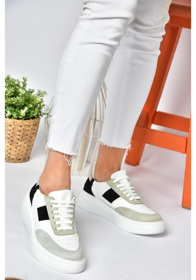 Fox Shoes P274048809 Beyaz/Siyah Günlük Kadın Spor Ayakkabı Sneakers Beyaz - Siyah Fox Shoes P274048809 Beyaz/Siyah Günlük Kadın Spor Ayakkabı Sneakers Beyaz - Siyah