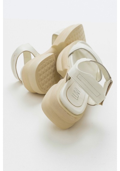 Luvishoes Swan Krem Kadın Deri Sandalet Krem