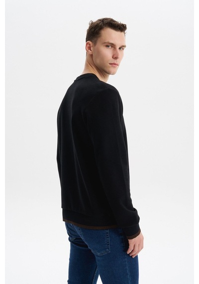 AR-MA Arma Erkek Regular Fit Örme Selanik Sweatshirt %65 Pamuk %35 Polyester, Karbon Fırçalı, Basic Bisiklet Yaka K30124699002 Siyah AR-MA Arma Erkek Regular Fit Örme Selanik Sweatshirt %65 Pamuk %35 Polyester, Karbon Fırçalı, Basic Bisiklet Yaka K30124699002 Siyah