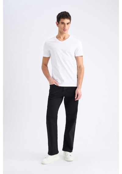 DeFacto %100 Pamuk Slim Fit Dar Kesim V Yaka Basic Düz Kısa Kollu Beyaz Tişört M7668AZ25SPWT34