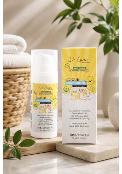 Dr. Genius %100 Doğal Spf 50+ Yüksek Korumalı Bebek Ve Çocuk Yüz/vücut Güneş Kremi - 50 Ml