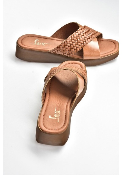 Fox Shoes Taba Hakiki Deri Çapraz Bantlı Kadın Terlik M291049903