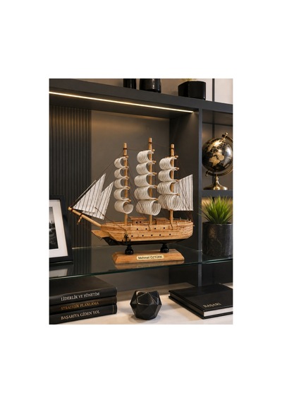 İsime Kişiye Özel Dekoratif Premium Ahşap El Yapımı Yelkenli Gemi Maketi 24 X 24cm Biblo Hediye 529b