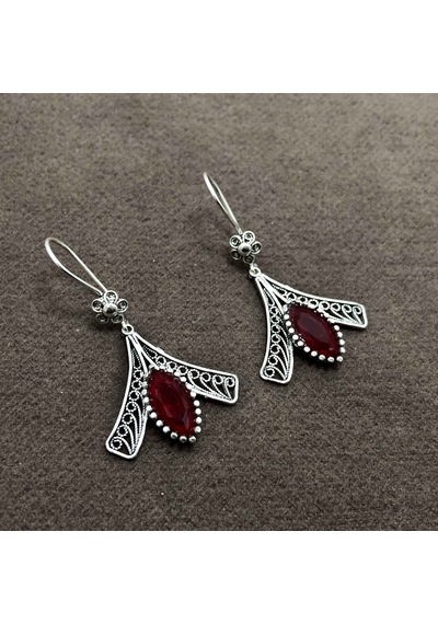 Midyat Nurtaş Gümüş  Yakut Taşlı Oksitli Telkari Gümüş Kadın Küpe
