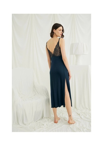 Aria's Closet Arias Closet Dantelli Dekolteli Ve Yırtmaçlı Gecelik Gece Mavisi