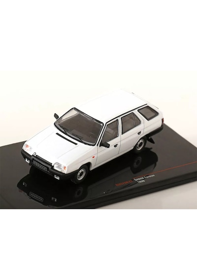 1:43 Ixo 1990 Skoda Forman