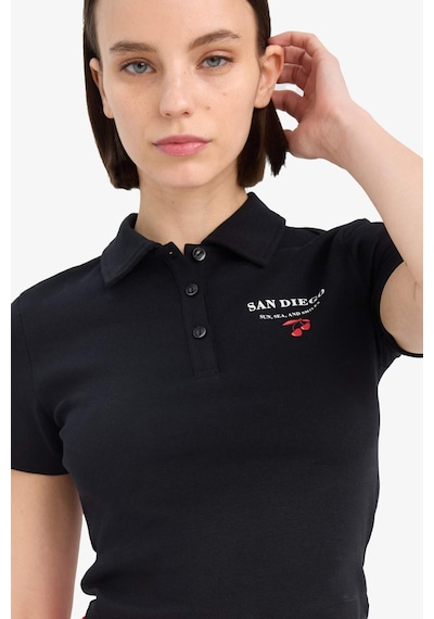 DeFacto Coool Fitted Polo Yaka Baskılı Ribana Kısa Kollu Siyah Tişört D1095AX25SMBK81