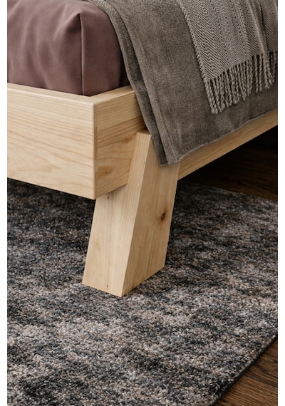 Hüma Dikey Başlıklı Masif Ahşap Karyola Ve 2 Adet Vernik 90x190