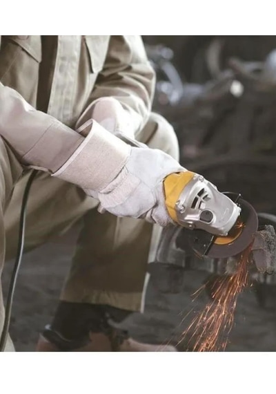 Stanley STGS9115 900 W 115 MM Avuç Taşlama