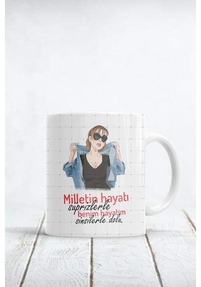 Milletin Hayatı Süprizlerle Benim Hayatım Sinsilerle Dolu Baskılı Kupa Bardak Beyaz