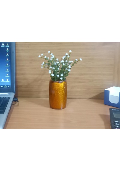 Vazoda Beyaz Yapay Çiçek Dekoratif Altın Renkli Poliresin Vazo Dahil 5 x 5 x 12 CM