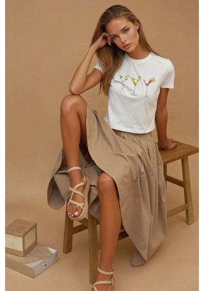 Hiccup Baskı Detaylı Regular Fit Bisiklet Yakalı %100 Pamuklu Crop T-shirt Tozlu Beyaz Hiccup Baskı Detaylı Regular Fit Bisiklet Yakalı %100 Pamuklu Crop T-shirt Tozlu Beyaz