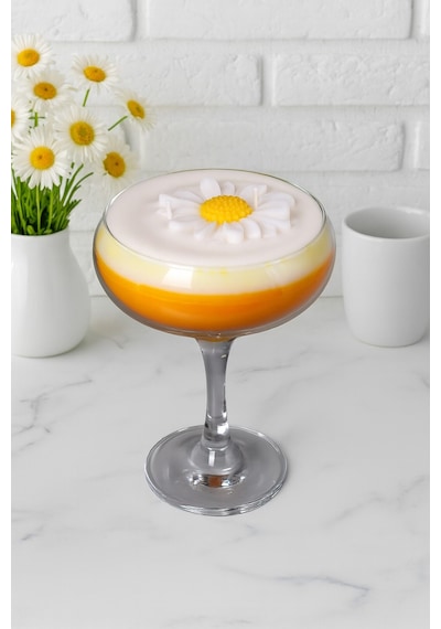 Papatyalı Mum Martini Bardağında Papatya