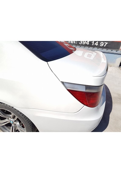 Bmw 5.20 E60 Spoiler------Fibersan Tuning