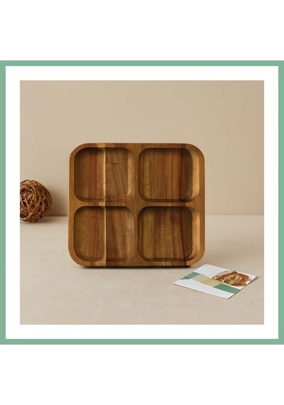 Bşkvirgo Akasya Ahşap 4 Bölmeli Kare Servis Tepsisi 20x20x1.4 Cm Bsk2026