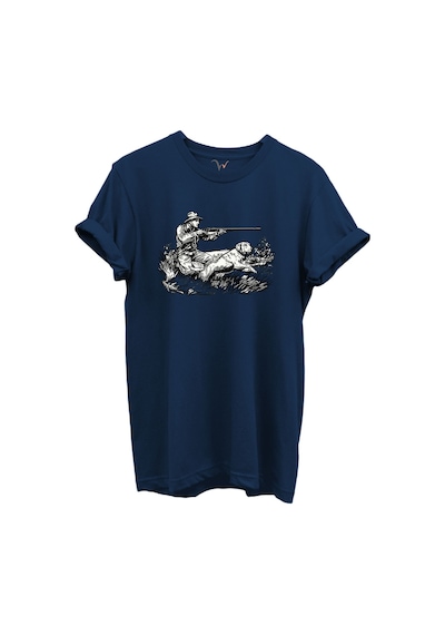 Outdoor Avcılık Avcı Ve Köpek Desenli %100 Pamuk Regular Fit Bisiklet Yaka Unisex T-shirt Lacivert Outdoor Avcılık Avcı Ve Köpek Desenli %100 Pamuk Regular Fit Bisiklet Yaka Unisex T-shirt Lacivert