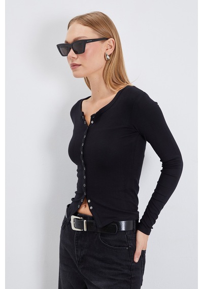 Fullamoda Önü Çıtçıtlı Ribanalı Slim Fit Bluz Siyah