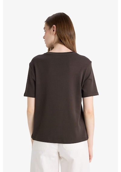 Defacto Regular Fit Bisiklet Yaka Kısa Kollu Tişört D7579ax25aubn115 Kahve