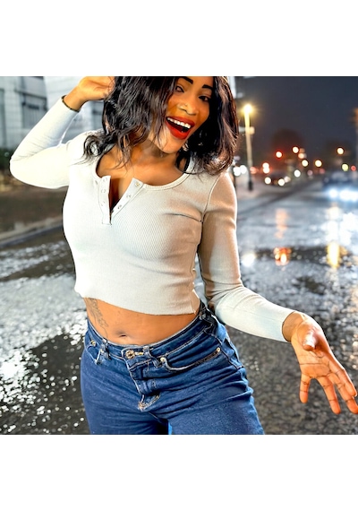 İbeeka Yeni Sezon Havuz Yaka Kesim Çıtçıt Yakalı Pamuk Kaşkorse Crop Body / Bluz Gri Renk Gri