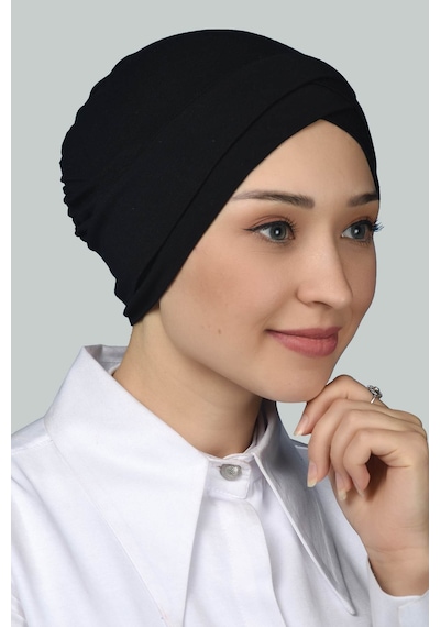 Altobeh Dört Bantlı Çapraz Dış Tesettür Bonesi Hazır Türban Penye -SİYAH Siyah Altobeh Dört Bantlı Çapraz Dış Tesettür Bonesi Hazır Türban Penye -SİYAH Siyah