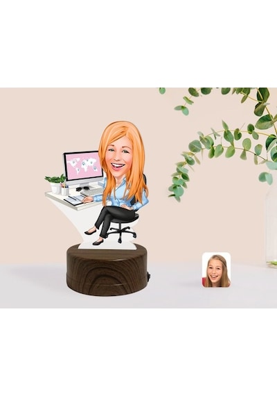 Kişiye Özel Kadın Genel Müdür Karikatürlü Dekoratif 3D Biblo Led