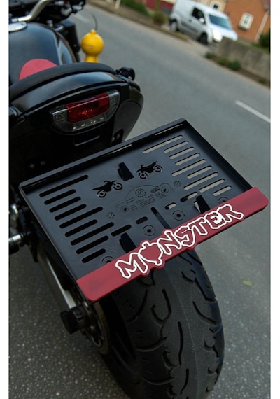 Motorsiklet Monster Plakalık Kırmızı Krom Kabartmalı Krom Yazı 1 Adet Motor Plakası