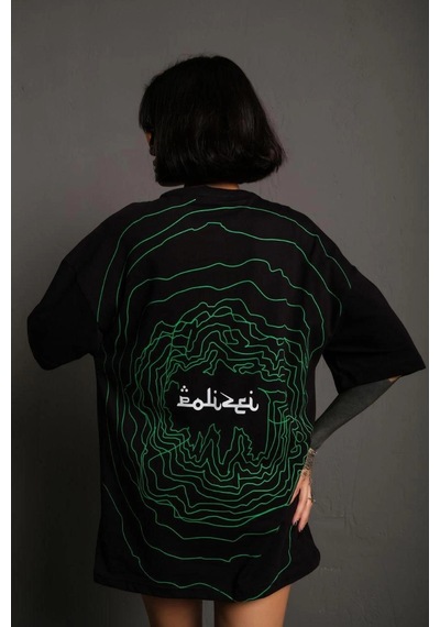 Novalisse Kadın Bisiklet Yakalı Sırt Baskılı Oversize Kısa Kol T-shirt - Siyah Çoklu Renk