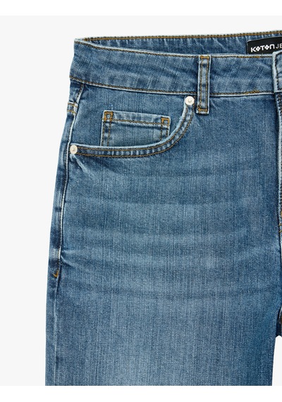 Koton Normal Bel Pamuklu Bermuda Slim Fit Jean Şort Koyu İndigo 6sam40285nd