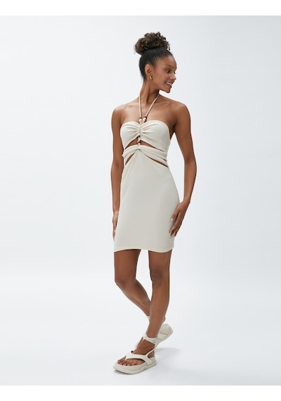 Koton Mini Elbise Halter Yaka Pencere Detaylı Boncuklu Dokulu Bej 3sal80023ık 3SAL80023IK060 Koton Mini Elbise Halter Yaka Pencere Detaylı Boncuklu Dokulu Bej 3sal80023ık 3SAL80023IK060