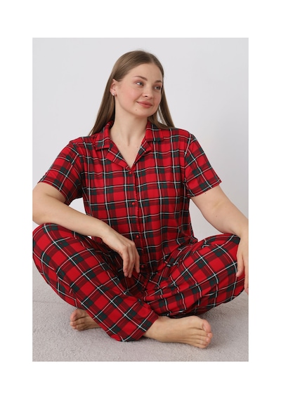 Estiva Kadın Kareli Kırmızı Kısa Kollu Önden Düğmeli Soft Battal Pijama Takımı Çok renkli