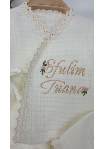 Gros Shop Müslin Yeni Doğan 4katlı Organik %100pamuk Kişiye Özgü Nakışlı Hastane Çıkış Seti Papatya Model-6 Ekru-1