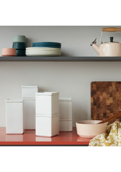 Crate & Barrel Remi Orta Kare Istiflenebilir Kutu, Şık Ve Fonksiyonel Depolama Çözümü Saklama Kapları Çok Renkli