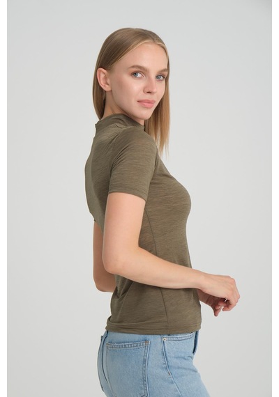 Alexandergardı Dik Yaka T-shirt B20-35912 001