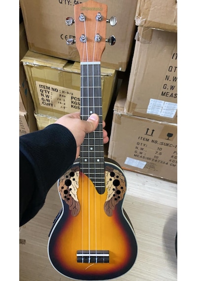 Suzuki Sruk-1E Sb Elektro Soprano Boy Ukulele Seti