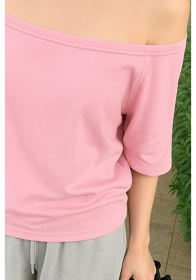Pembe Kadın Düşük Omuz Kayık Yaka Oversize T-shirt Pembe