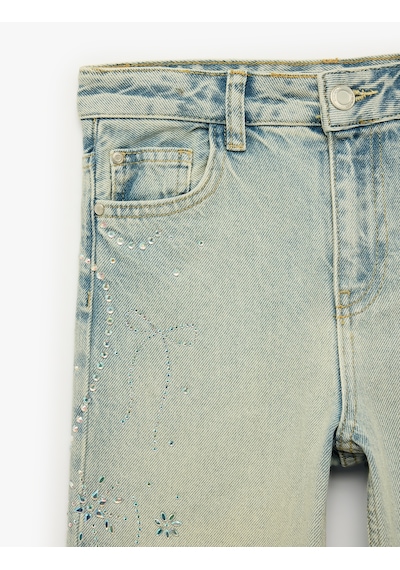 Koton Cepli Kalpli Çiçek İşlemeli Taşlı Geniş Paça Denim Pantolon - Wide Leg Jeans Lıght Indıgo 7wkg40053ad Açık Mavi Koton Cepli Kalpli Çiçek İşlemeli Taşlı Geniş Paça Denim Pantolon - Wide Leg Jeans Lıght Indıgo 7wkg40053ad Açık Mavi