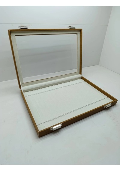 Cam Kapaklı Deri Kumaş Kahve-krem Renk 34 Cm / 24 Cm Bileklik Sergileme Standı