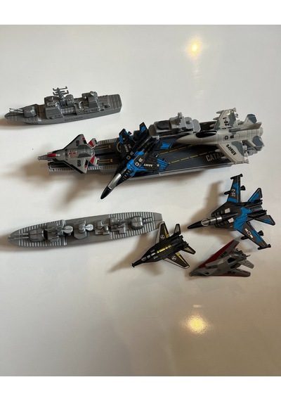 Uçak Gemisi Seti 9 Parçalı Set