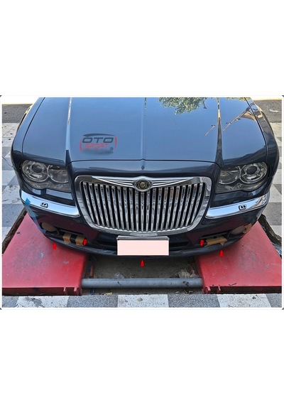 Chrysler 300c Ön Tampon Eki Karlık