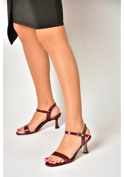 Fox Shoes U569519908 Bordo Rugan Alçak Topuklu Kadın Ayakakbı Bordo