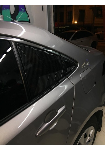 Toyota Corolla Uyumlu 2019 Arka Kelebek Cam Kaplama Spoiler Mat Siyah