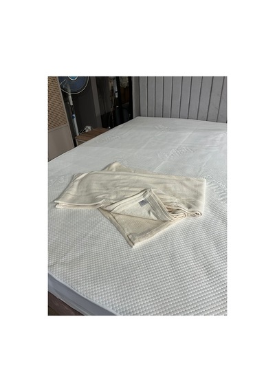 Naturel Soft Modal Pike Yatak Örtüsü Krem Krem
